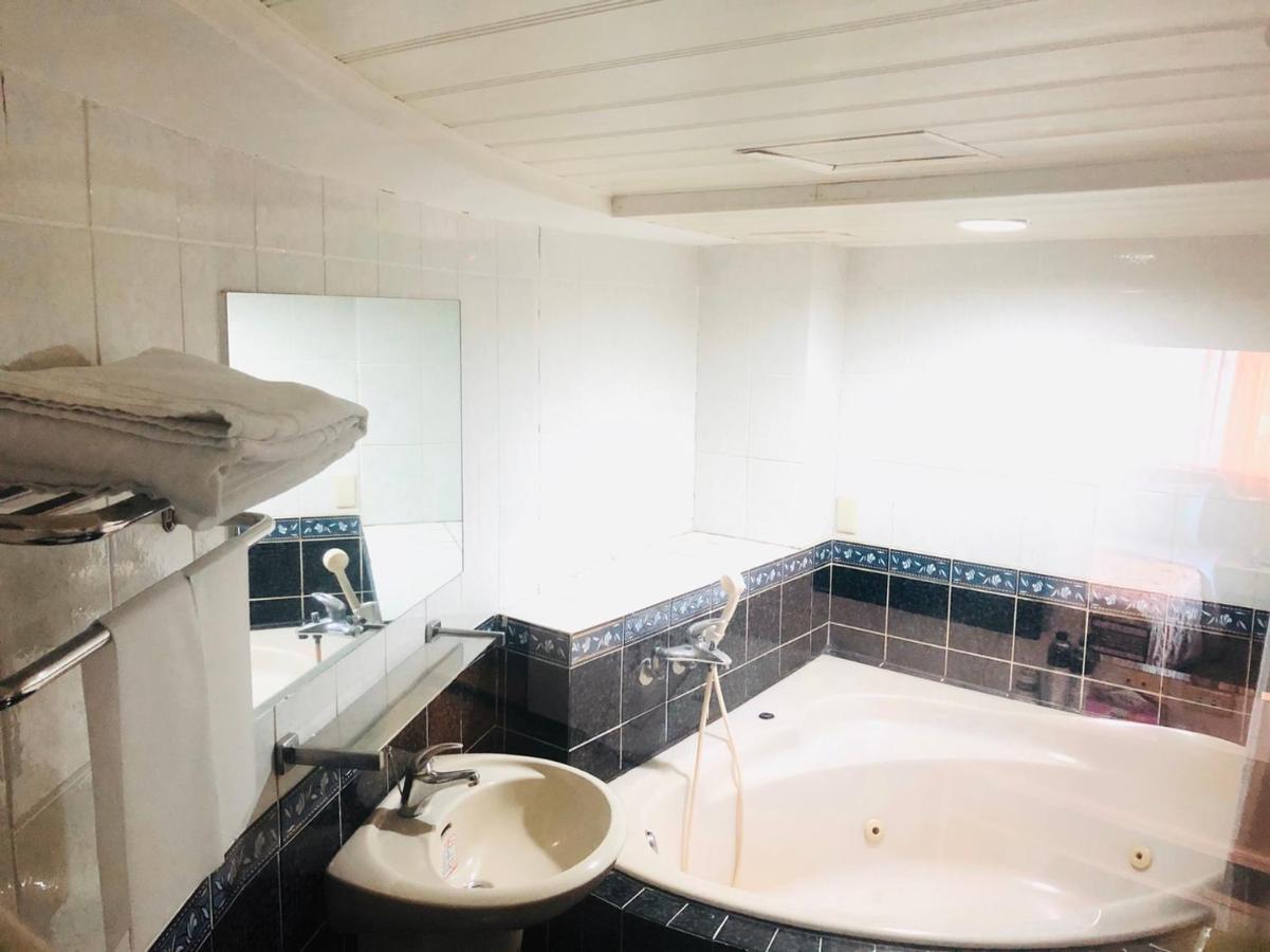 Jing Chech Hotel 카오슝 외부 사진
